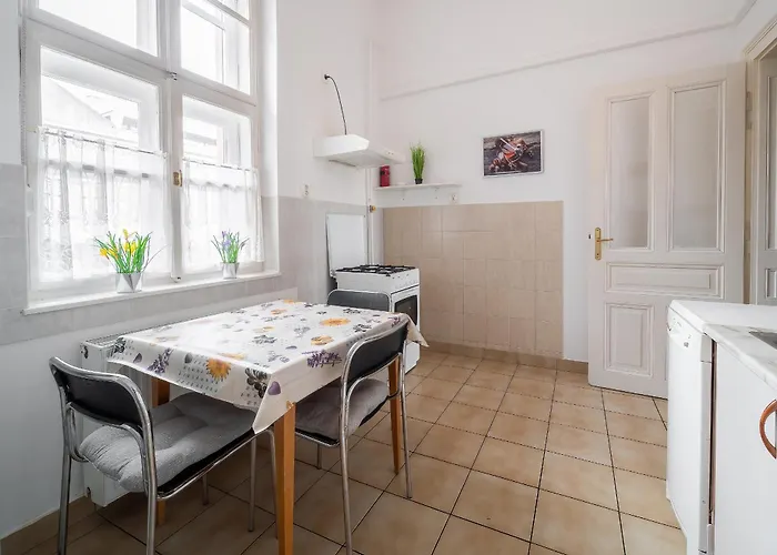 Tomka Homestay szállás *