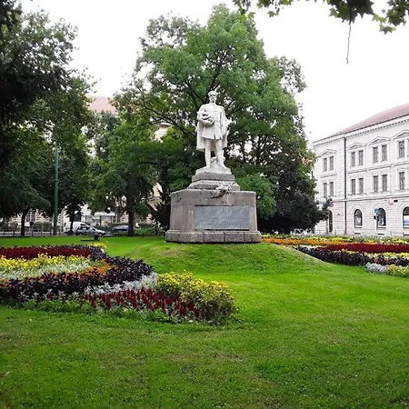 Tomka בית אירוח *